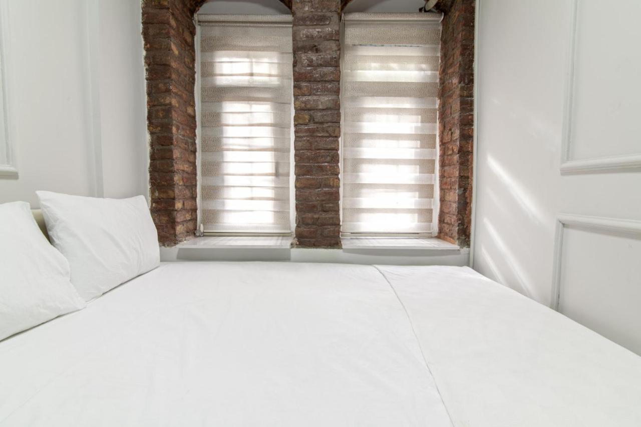 شقة اسطنبول  في Modern Flat In The Heart Of Beyoglu المظهر الخارجي الصورة